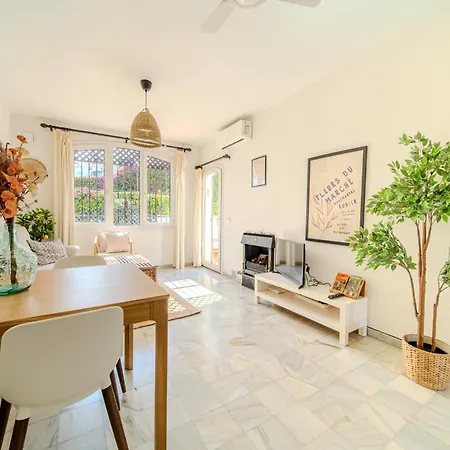 شقة Casa Delily - Verano Azul With Pool نيرخا