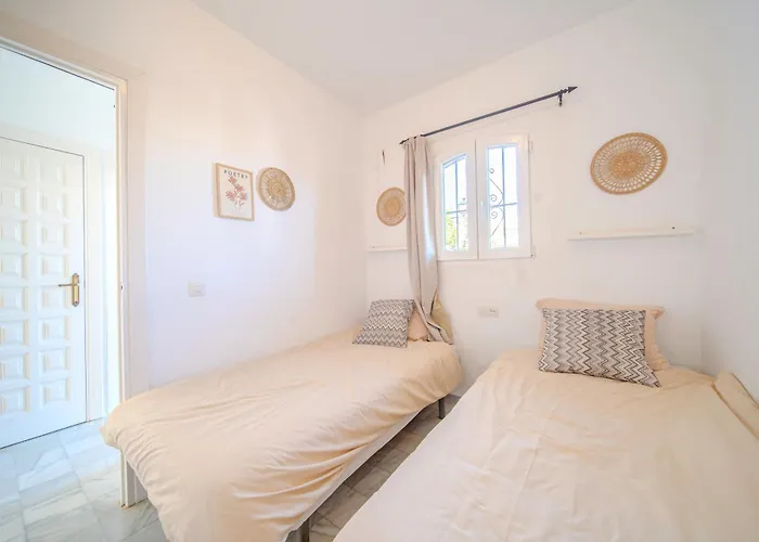 Casa Delily - Verano Azul With Pool 네르하