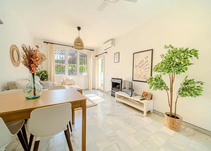 아파트 Casa Delily - Verano Azul With Pool 네르하