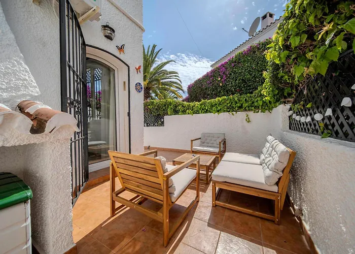 Casa Delily - Verano Azul With Pool 아파트